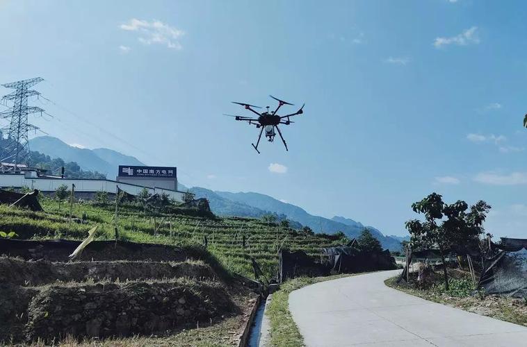 双福高速用无人机巡检,复杂地形也能高清监控(图2) 双福高速用无人机巡检,复杂地形也能高清监控(图2)