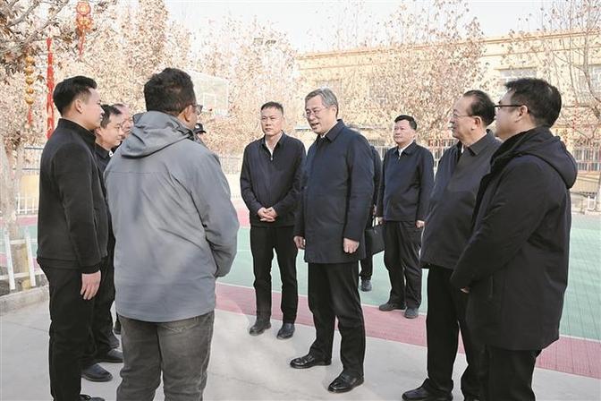 省长调研开发区:统筹发展与安全,推动高质量发展(图2) 省长调研开发区:统筹发展与安全,推动高质量发展(图2)