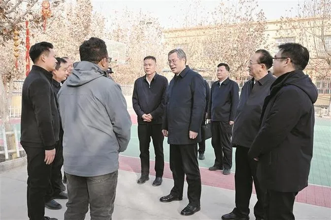 省长调研开发区:统筹发展与安全,推动高质量发展(图2) 省长调研开发区:统筹发展与安全,推动高质量发展(图2)