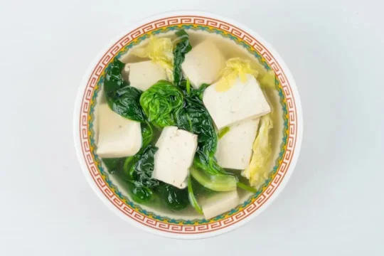 绿叶菜和豆腐同吃会得肾结石?别信,这是常见误区(图2) 绿叶菜和豆腐同吃会得肾结石?别信,这是常见误区(图2)