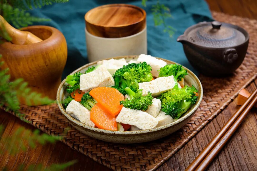绿叶菜和豆腐同吃会得肾结石?别信,这是常见误区(图3) 绿叶菜和豆腐同吃会得肾结石?别信,这是常见误区(图3)