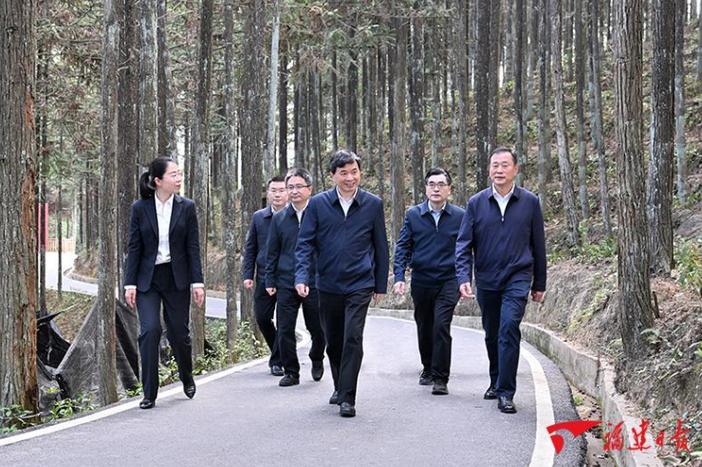 福建省委书记周祖翼深入调研,强调科技创新与氢能产业发展(图2) 福建省委书记周祖翼深入调研,强调科技创新与氢能产业发展(图2)
