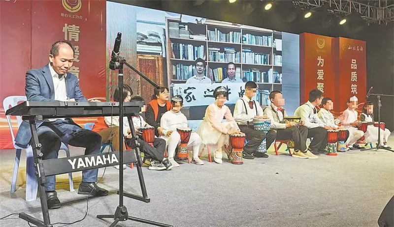 特殊儿童家庭必看:7年公益组织如何免费帮孩子康复成长(图1) 特殊儿童家庭必看:7年公益组织如何免费帮孩子康复成长(图1)