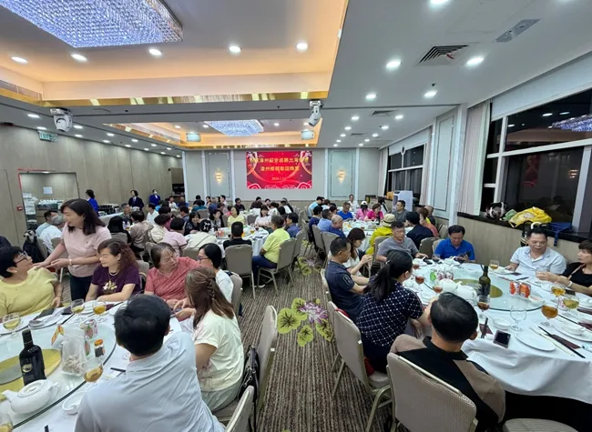 福州都市圈视角下的诏安卤鹅出海首秀:50只地道风味直抵香港(图2) 福州都市圈视角下的诏安卤鹅出海首秀:50只地道风味直抵香港(图2)