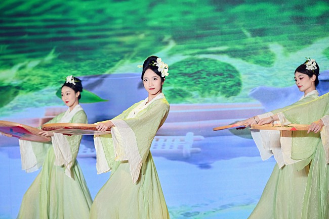 海峡两岸茶会:美人茶文化融合新篇章(图2) 海峡两岸茶会:美人茶文化融合新篇章(图2)