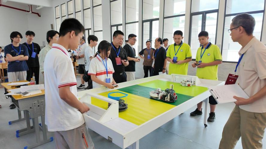 2026福建省青少年劳动技能与智能设计大赛落幕,中小学生动手又动脑(图2) 2026福建省青少年劳动技能与智能设计大赛落幕,中小学生动手又动脑(图2)