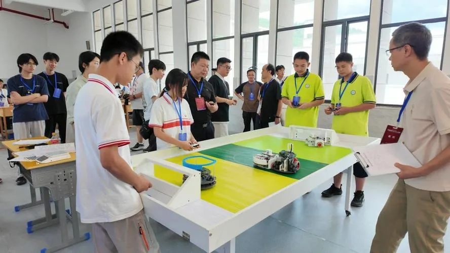 福州主场闪耀科技之光:2026福建省青少年劳动技能与智能设计大赛在闽清圆满收官(图2) 福州主场闪耀科技之光:2026福建省青少年劳动技能与智能设计大赛在闽清圆满收官(图2)