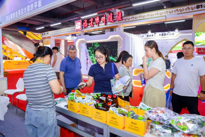 2026漳州龙海食博会落幕 食品企业找订单看这里(图5) 2026漳州龙海食博会落幕 食品企业找订单看这里(图5)