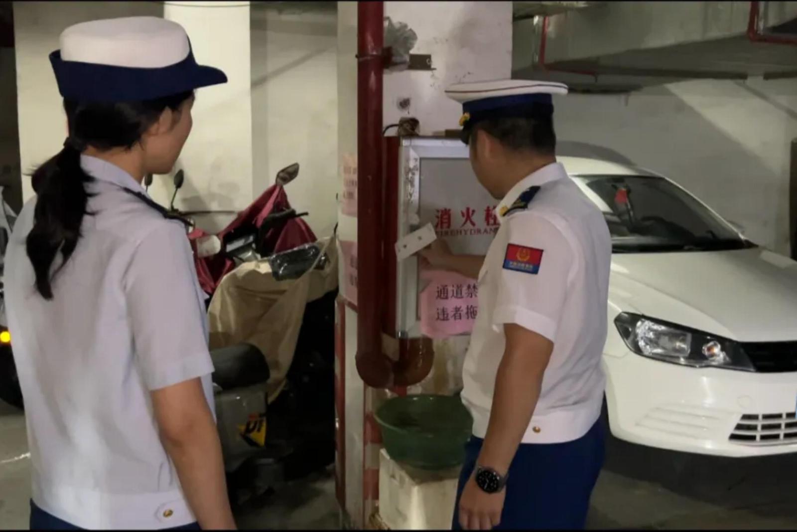 福建严查电动车违规充电 消防通道堵塞整治行动(图4) 福建严查电动车违规充电 消防通道堵塞整治行动(图4)