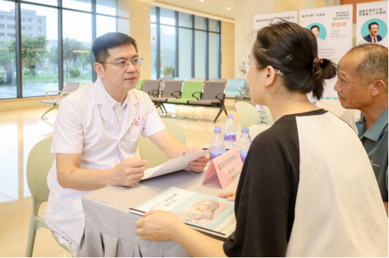 莆田籍省级专家回乡义诊,免费看病还送凉茶(图5) 莆田籍省级专家回乡义诊,免费看病还送凉茶(图5)