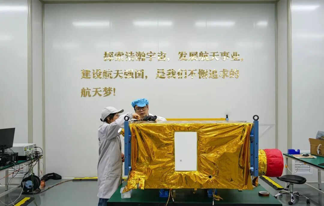 高光谱智算卫星成功发射,助力精准遥感监测(图2) 高光谱智算卫星成功发射,助力精准遥感监测(图2)