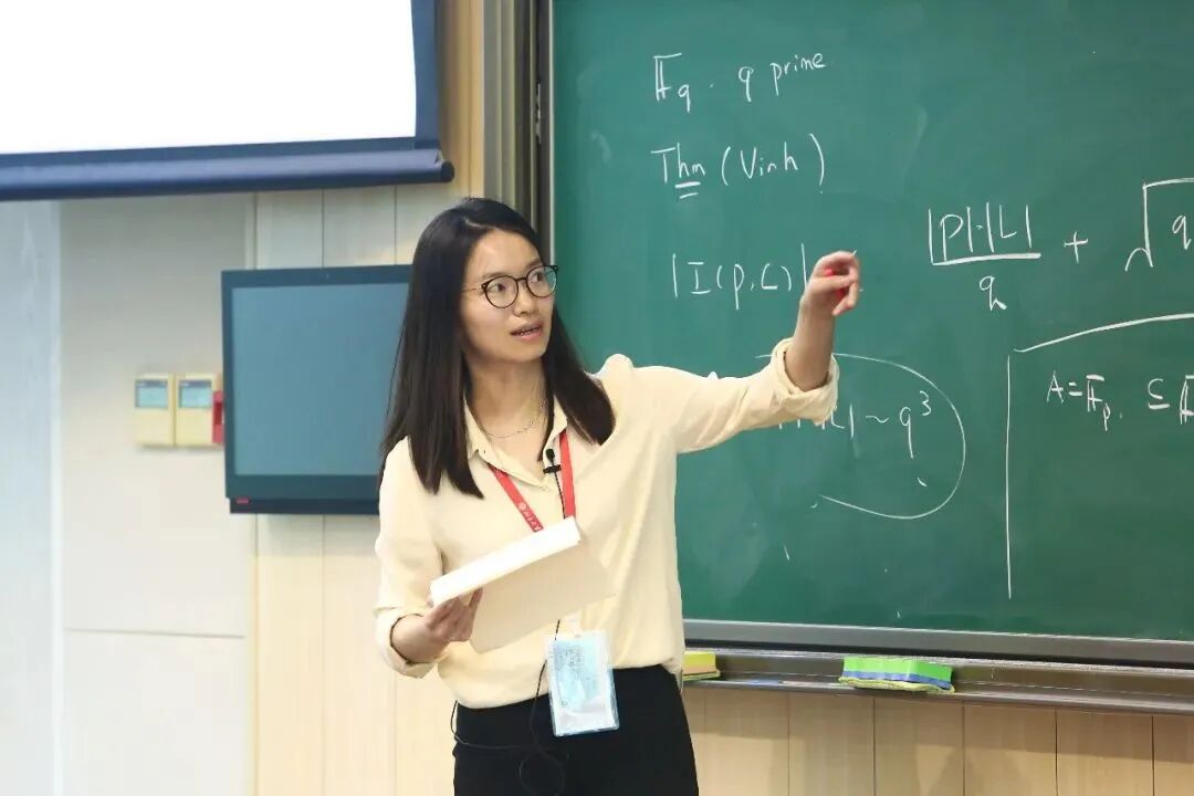 中国数学家王虹获菲尔兹奖,破解百年数学难题(图8) 中国数学家王虹获菲尔兹奖,破解百年数学难题(图8)