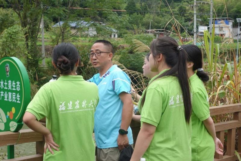 福州高校学子赴闽西闽东开展暑期实践：AI义诊、茶链调研与生态修复齐发力(图3)