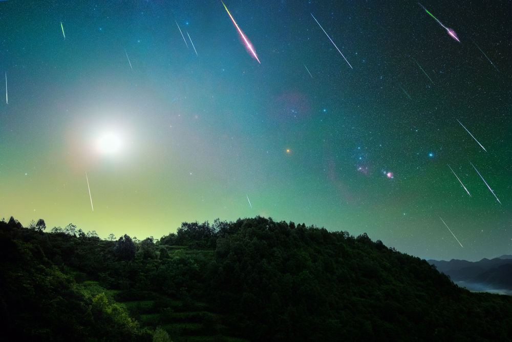 福州八月星空盛宴:六星连珠+英仙座流星雨+金星极亮,三重天象同月上演(图2) 福州八月星空盛宴:六星连珠+英仙座流星雨+金星极亮,三重天象同月上演(图2)
