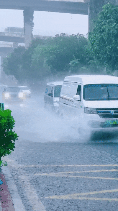 台风白海豚生成,福建暴雨红色预警!出行注意安全(图3) 台风白海豚生成,福建暴雨红色预警!出行注意安全(图3)