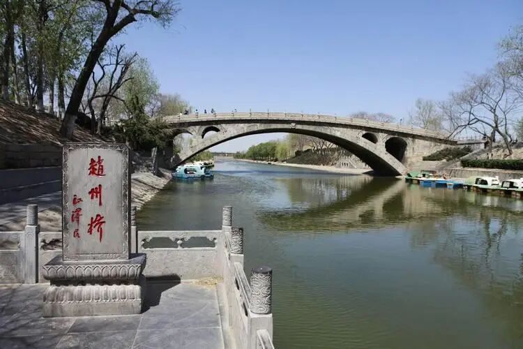 福州人常问:鸡蛋为何捏不碎?揭秘蛋壳里的福建式力学智慧(图5) 福州人常问:鸡蛋为何捏不碎?揭秘蛋壳里的福建式力学智慧(图5)