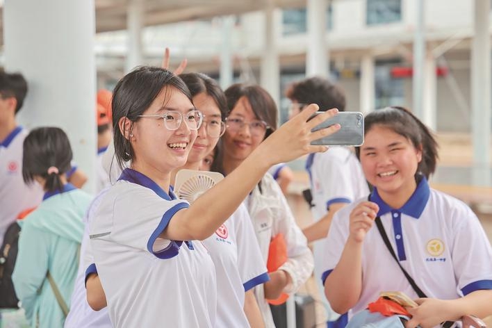 研学专列怎么坐？铁路+研学公司联手，400多学生西安研学安全又好玩