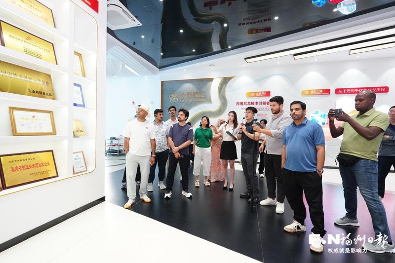 外媒小编福州探访：数字纺织与生态发展成焦点