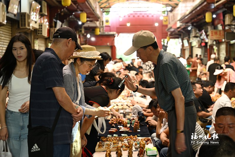 福州鬼市凌晨淘货攻略 - 金色港湾资讯网(图4) 福州鬼市凌晨淘货攻略 - 金色港湾资讯网(图4)