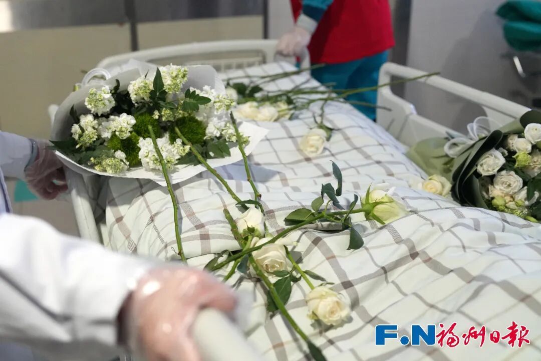 25岁青年离世捐献器官,心脏千里移植让生命接力(图4) 25岁青年离世捐献器官,心脏千里移植让生命接力(图4)