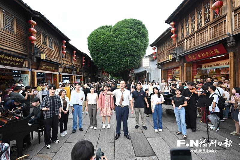 海峡青年荟福州举行 两千两岸青年共话融合(图5) 海峡青年荟福州举行 两千两岸青年共话融合(图5)
