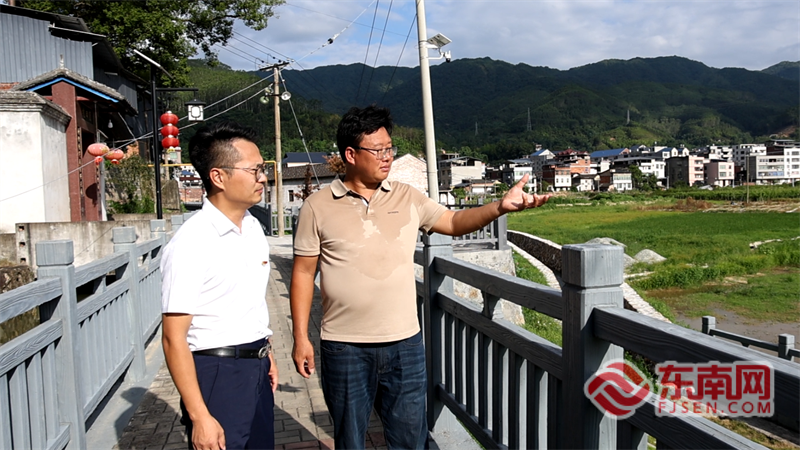 福州一村黑板挂37年 承诺为民办十件实事(图3) 福州一村黑板挂37年 承诺为民办十件实事(图3)