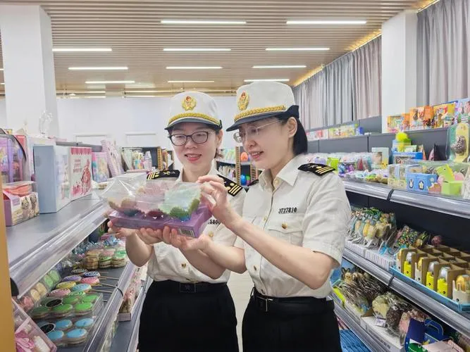 “泉州味”飘洋过海:福州侨乡纽带助推休闲食品出口增长(图1) “泉州味”飘洋过海:福州侨乡纽带助推休闲食品出口增长(图1)