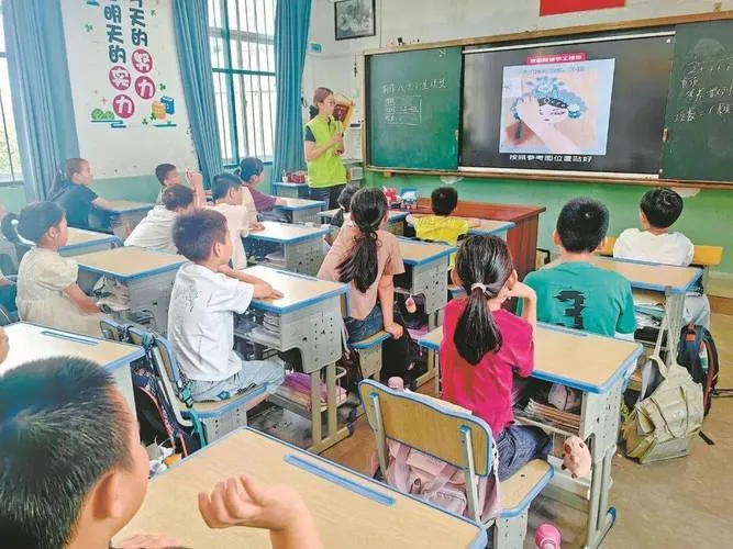 周末孩子没人管?周六助学课堂免费带娃学知识(图2) 周末孩子没人管?周六助学课堂免费带娃学知识(图2)