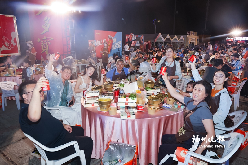 福州长乐下沙海鲜美食季火热进行中：“冰火双享”引爆八闽夏日消费热潮(图1)