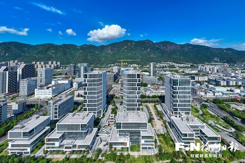 福州招商提速:半年落地超400项目,企业投资如何快速对接?(图1) 福州招商提速:半年落地超400项目,企业投资如何快速对接?(图1)