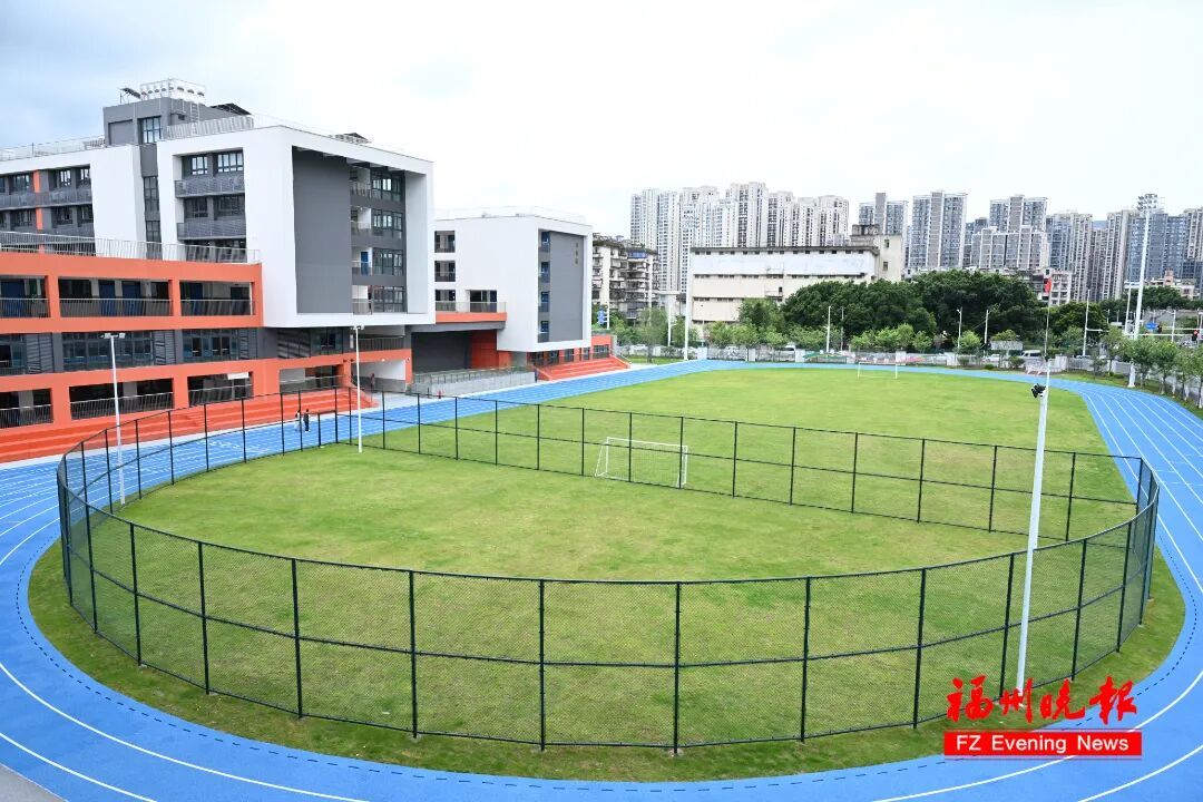 福州十八中五里亭校区正式启用:2100个高中学位落地晋安(图12) 福州十八中五里亭校区正式启用:2100个高中学位落地晋安(图12)