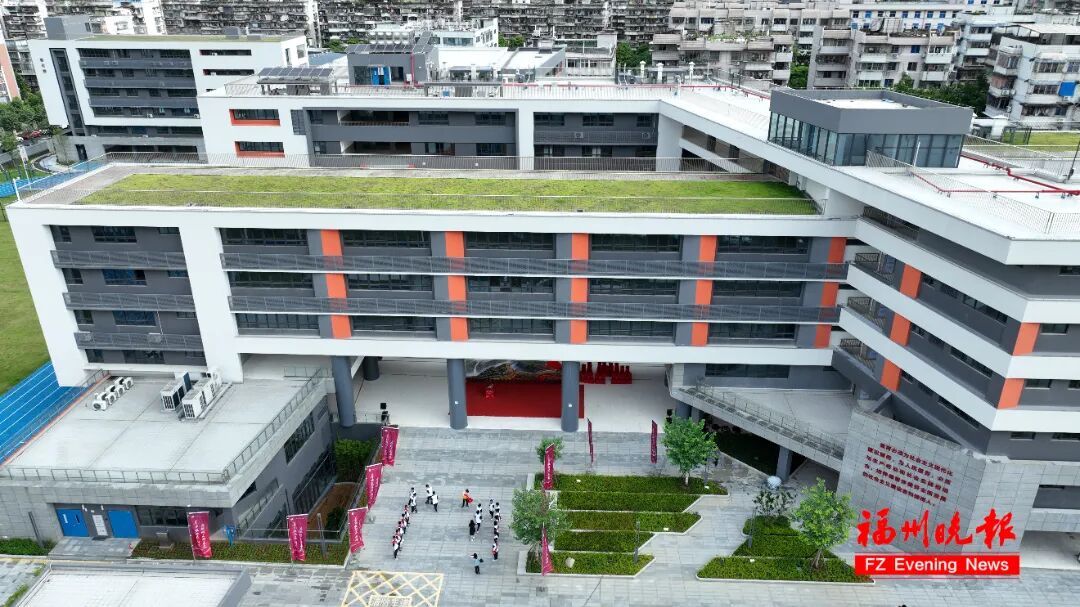 福州十八中五里亭校区正式启用:2100个高中学位落地晋安(图6) 福州十八中五里亭校区正式启用:2100个高中学位落地晋安(图6)
