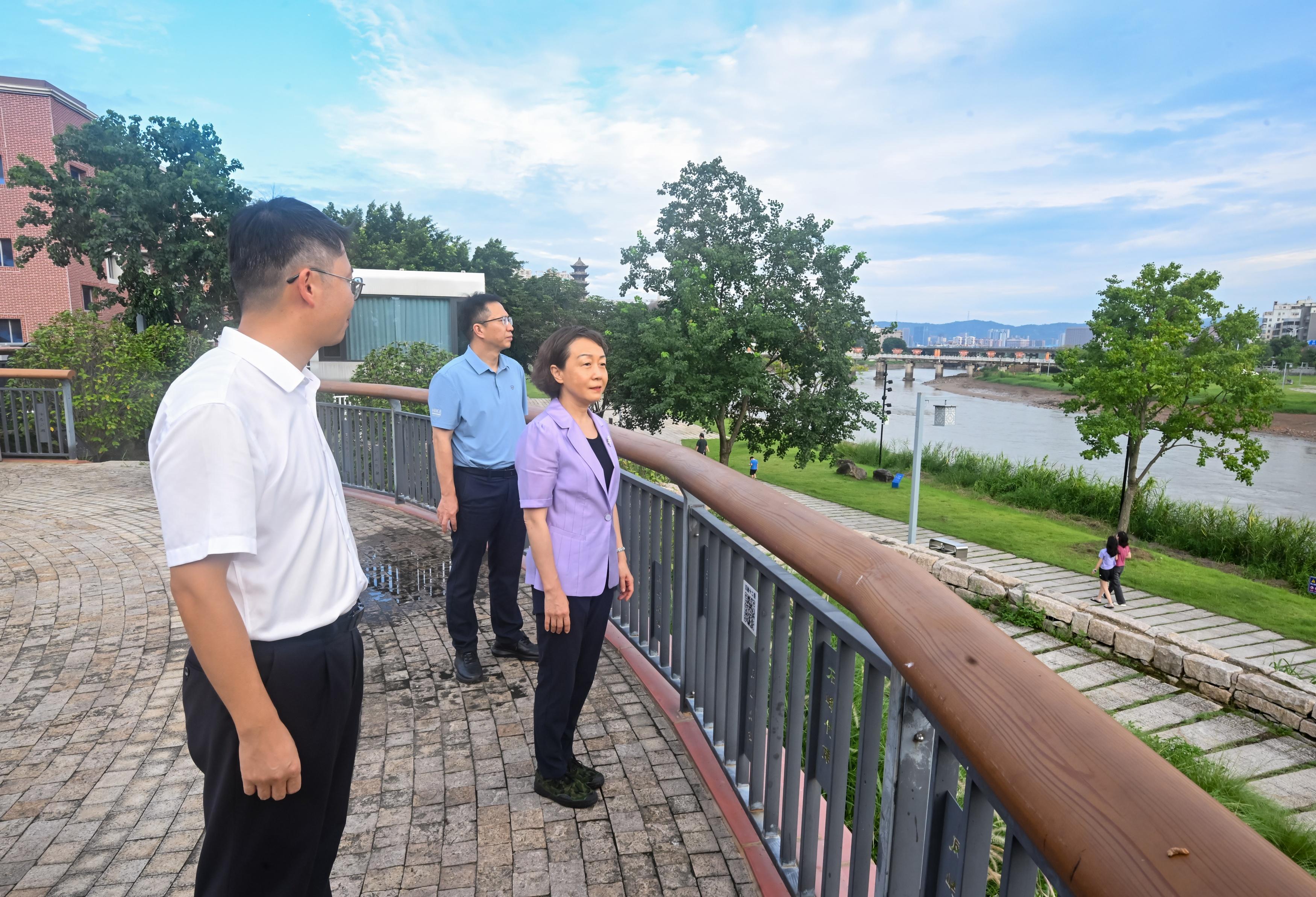 台风沙德尔来袭!福州严阵以待,全力防御保安全(图2) 台风沙德尔来袭!福州严阵以待,全力防御保安全(图2)