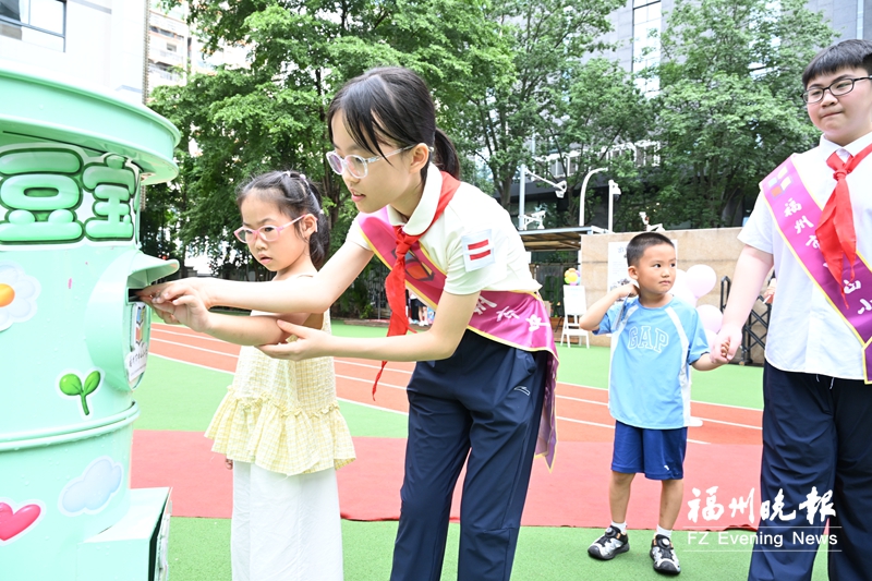 2026年首批20后小学生开学，红色故事和趣味活动迎新(图3)