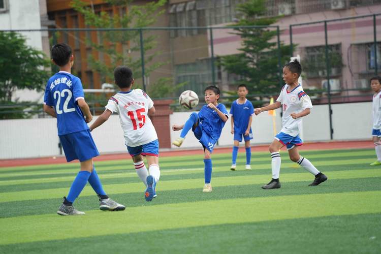 校园足球新政：2027年前班级联赛要覆盖30%中小学(图1)