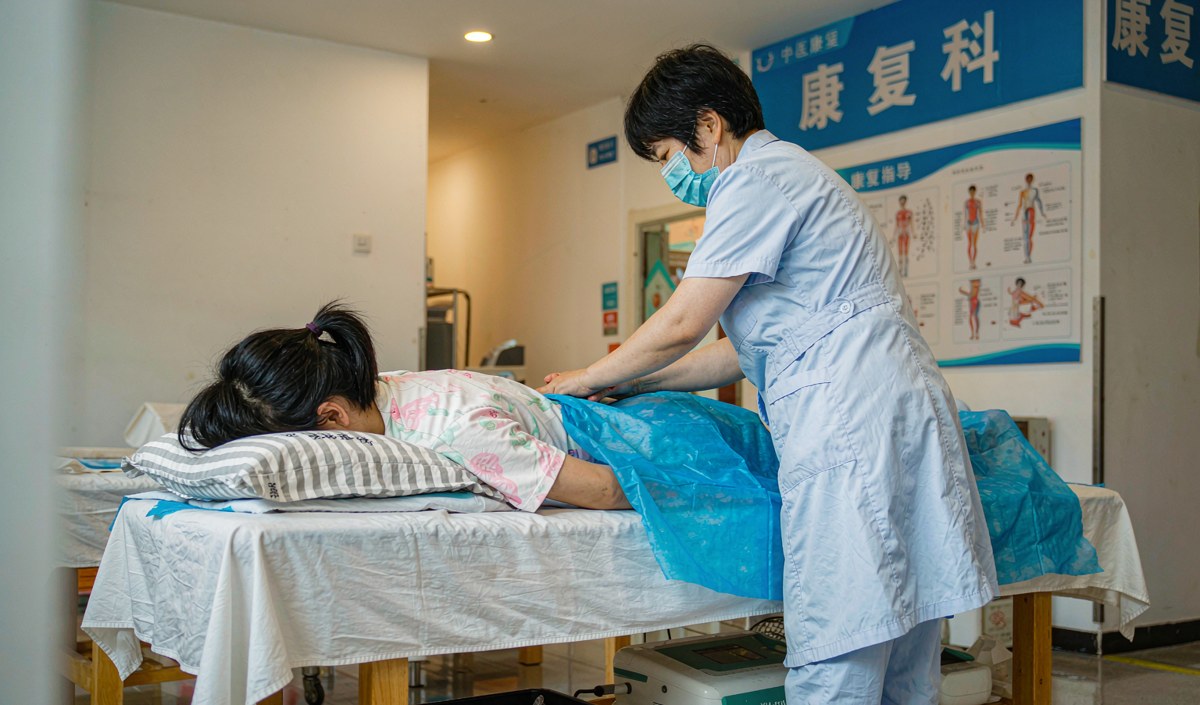 腰痛反复发作,福州人该挂骨科还是康复科(图1) 腰痛反复发作,福州人该挂骨科还是康复科(图1)