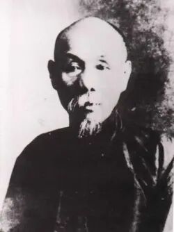 福州长乐机场T2新投运 全息冰屏电梯展闽地先贤成打卡亮点(图9) 福州长乐机场T2新投运 全息冰屏电梯展闽地先贤成打卡亮点(图9)