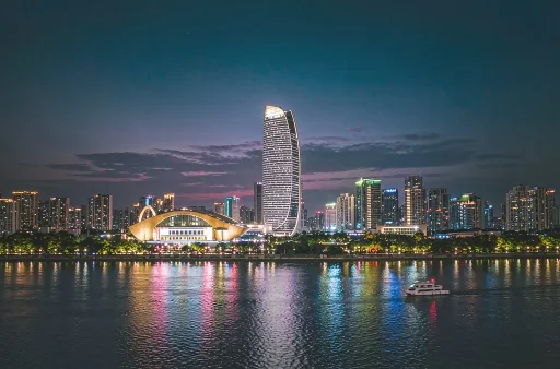 福州夜经济怎么热起来 从达明路夜市到闽江夜游(图2)