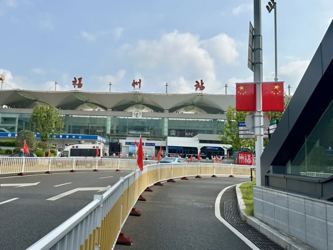 晋安国庆中国红哪里看?商圈街道公园全换上盛装(图20) 晋安国庆中国红哪里看?商圈街道公园全换上盛装(图20)