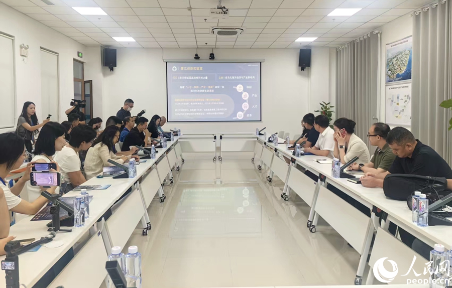 厦门央媒探访:火炬高新区创新实践(图6) 厦门央媒探访:火炬高新区创新实践(图6)