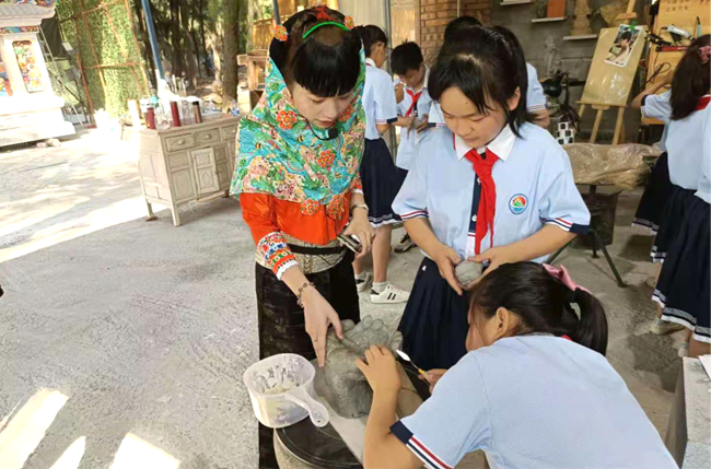 金秋国庆去哪玩?泉州惠安洄岸音乐季开启滨海狂欢,听海赏非遗(图6) 金秋国庆去哪玩?泉州惠安洄岸音乐季开启滨海狂欢,听海赏非遗(图6)