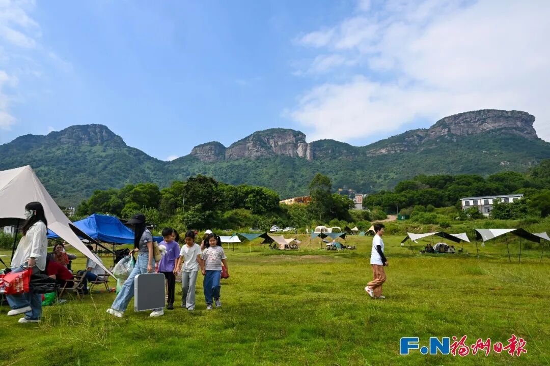 央视点赞福州假期,连江养殖、梅古镇与两马电商受关注(图23) 央视点赞福州假期,连江养殖、梅古镇与两马电商受关注(图23)