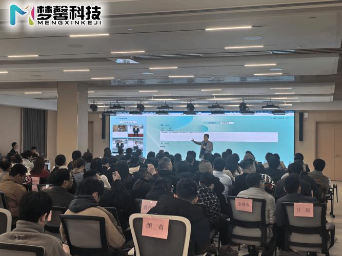 AI取代工作太焦虑？揭秘速成培训套路，教你避坑选对课(图2)