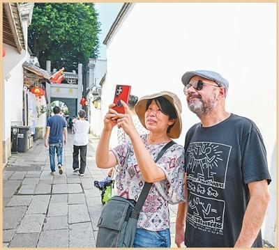 福州三坊七巷怎么玩？尝芋泥鱼丸，看非遗古厝(图2)