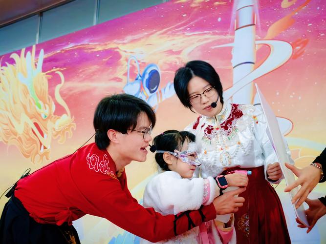 福建科学实验展演全国历史性突破:厦门诚毅科探斩获特等奖+最佳表演奖(图2) 福建科学实验展演全国历史性突破:厦门诚毅科探斩获特等奖+最佳表演奖(图2)