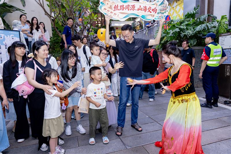 京剧故土新归福州展演:看左宗棠收复新疆的家国情怀(图4) 京剧故土新归福州展演:看左宗棠收复新疆的家国情怀(图4)