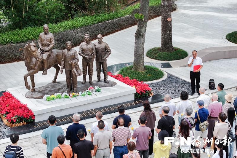 福州光复纪念日吴石案4位烈士雕像团聚 台湾光复62周年最新(图1) 福州光复纪念日吴石案4位烈士雕像团聚 台湾光复62周年最新(图1)