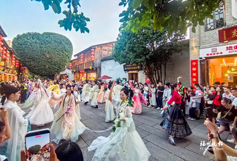 福州社会零售总额增幅全省第一,2026前8月数据解读(图1) 福州社会零售总额增幅全省第一,2026前8月数据解读(图1)