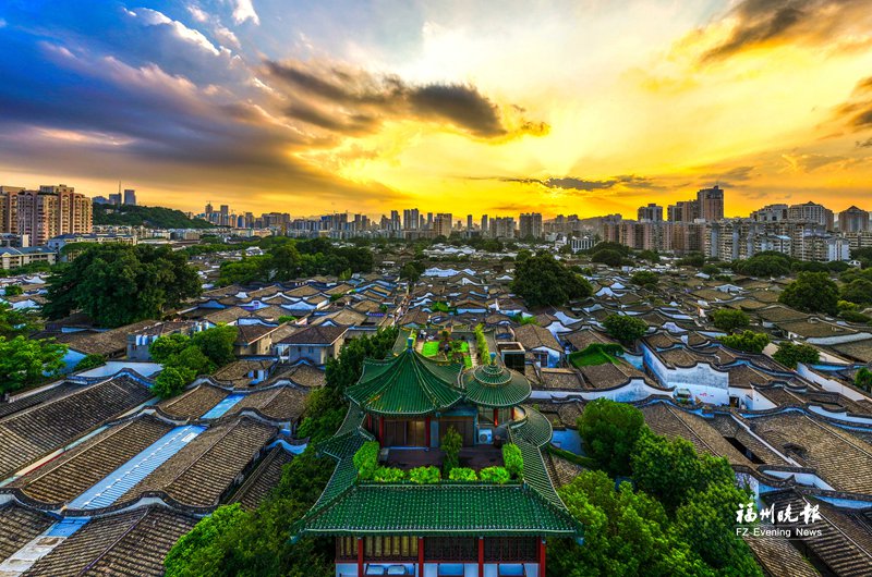 福州三坊七巷旅游:央视取景地,逛吃同利肉燕三条簪体验(图1) 福州三坊七巷旅游:央视取景地,逛吃同利肉燕三条簪体验(图1)