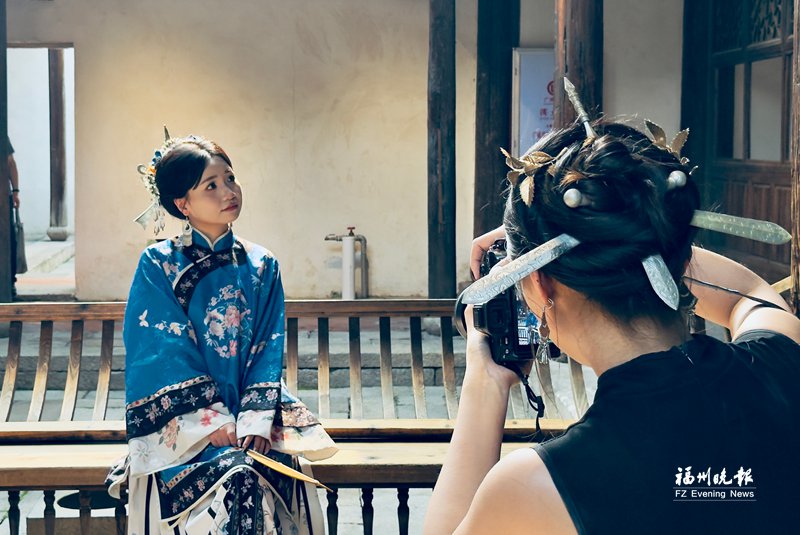 福州三坊七巷旅游:央视取景地,逛吃同利肉燕三条簪体验(图3) 福州三坊七巷旅游:央视取景地,逛吃同利肉燕三条簪体验(图3)